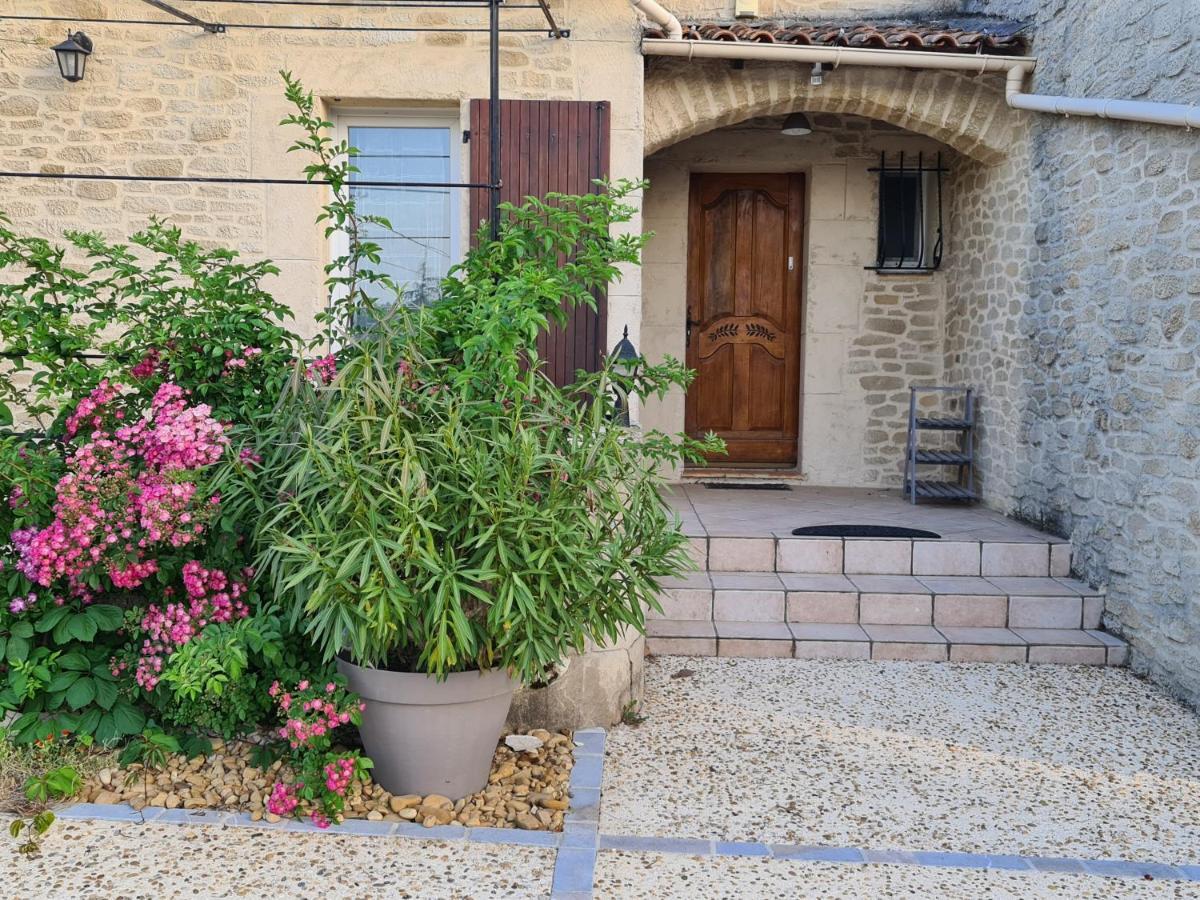 Appartements Dans Villa Privee Avec Piscine, Jardin, Parking Clos, Wifi, Climatisation Meyreuil Exterior photo