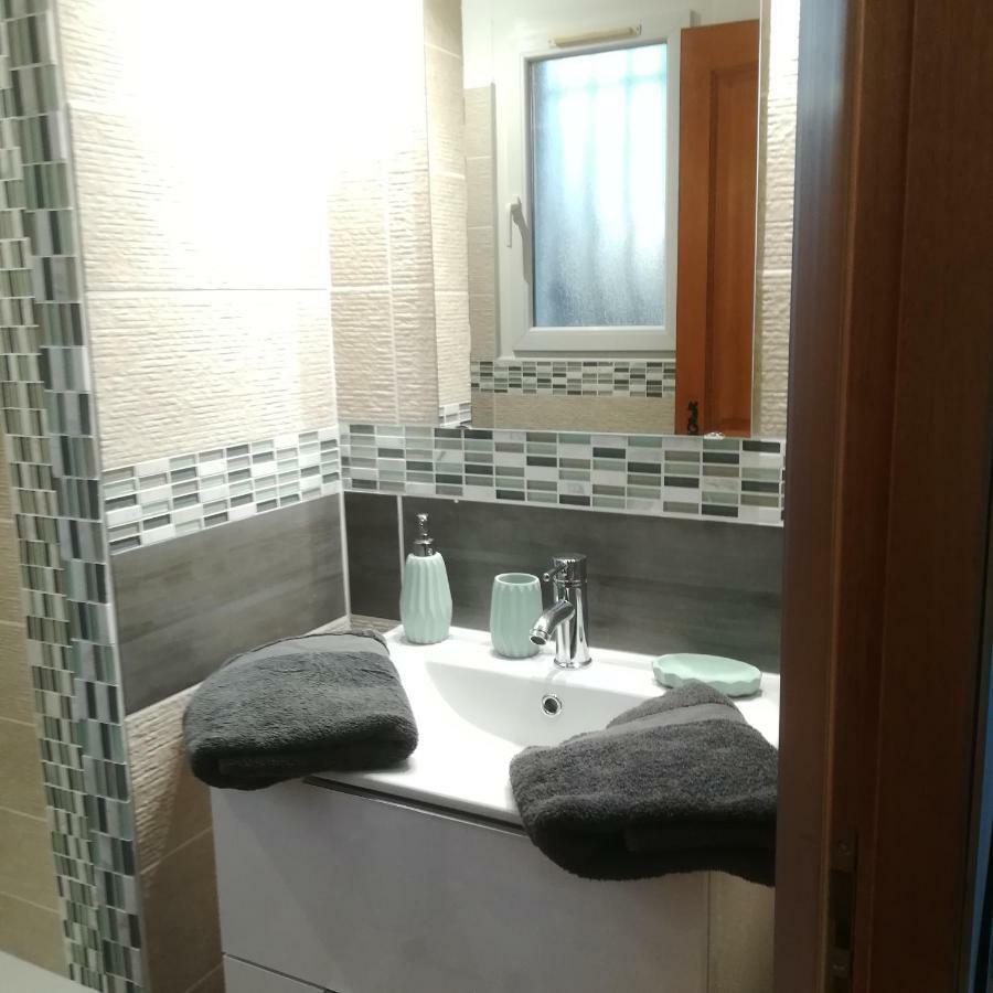 Appartements Dans Villa Privee Avec Piscine, Jardin, Parking Clos, Wifi, Climatisation Meyreuil Exterior photo