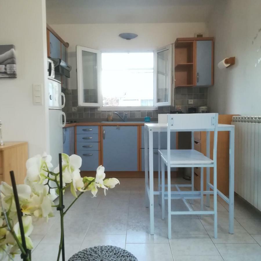 Appartements Dans Villa Privee Avec Piscine, Jardin, Parking Clos, Wifi, Climatisation Meyreuil Exterior photo